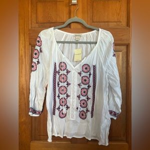 Lucky Brand Blouse- Size Medium- White with embroidered details